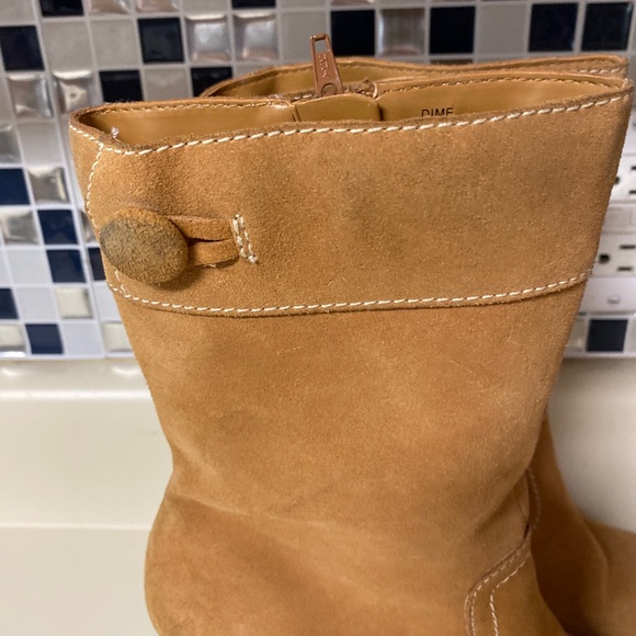 Yellow Box Womens Suede Dime Boots Size 8.5 Wedge - Picture 2 of 7
